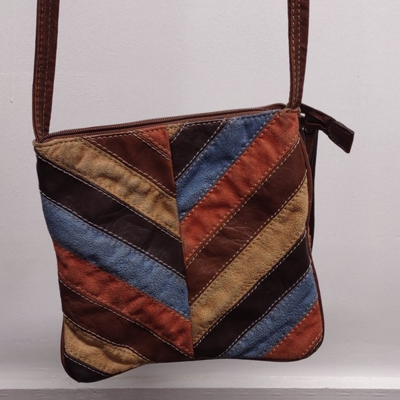 Authentic Stamp 10 Crossbody - Picture 1 of 1